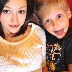 Meet your Posher, April